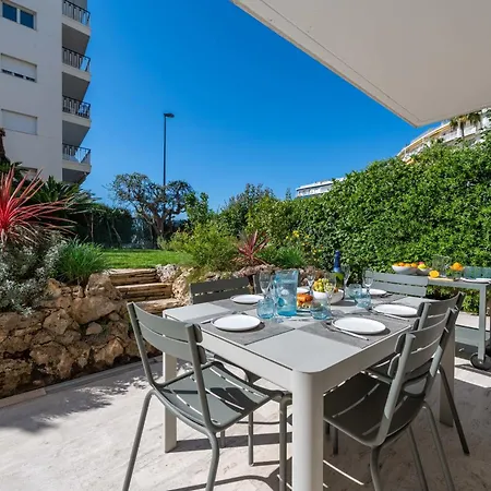 3-br Garden-level Near With Parking * Cannes