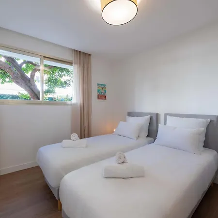 3-br Garden-level Near With Parking